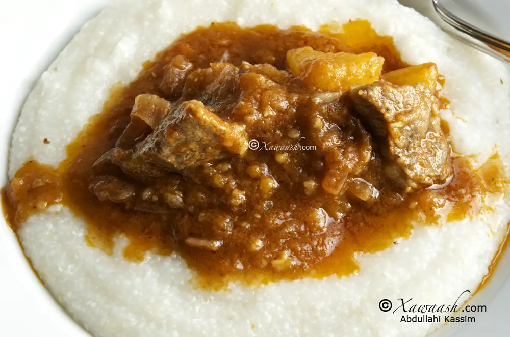 Grits with Beef Stew